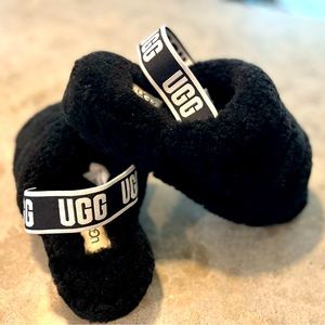 UGG’s Black Fluff Yeah slippers size 9